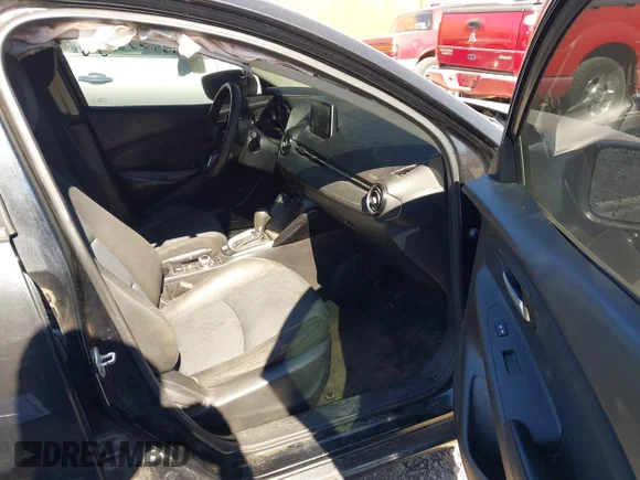 ✅ 2016 Scion iA • VIN: 3MYDLBZVXGY145924 • Лот: 45103236. Опубліковано раніше на IAAI з пробігом 209 447 миль. Безкоштовний доступ до архіву аукціонних продажів зі США та докладний звіт про історію автомобіля на DreamBid. Зображення 5.