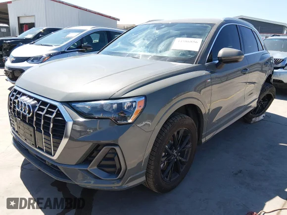 ✅ 2022 Audi Q3 S line Premium • VIN: WA1DECF33N1072358 • Lot: 44586856. Wystawiony na IAAI z przebiegiem 43 696 mil. Bezpłatny archiwum sprzedaży aukcyjnych z USA i szczegółowy raport historii pojazdu na DreamBid. Zdjęcie 2.