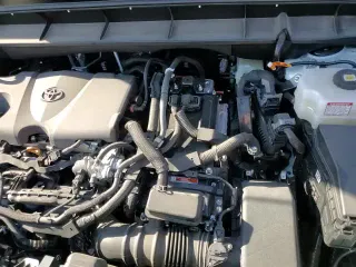 ✅ 2024 Toyota Highlander Hybrid XLE • VIN: 5TDKARAH5RS536693 • Lot: 60559375. Listed on Copart with 15,215 mi. Free auction sales archive from the USA and detailed vehicle history report at DreamBid. Image 15.