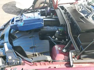 ✅ 2009 BMW 3 Series 328i xDrive • VIN: WBAWC33559P470181 • Lot: 43235152. Listed on IAAI with 88,134 mi. Free auction sales archive from the USA and detailed vehicle history report at DreamBid. Image 12.