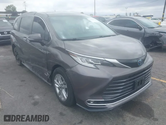 ✅ 2021 Toyota Sienna Limited • VIN: 5TDZRKEC7MS029557 • Lot: 45201946. Listed on IAAI with 49,512 mi. Free auction sales archive from the USA and detailed vehicle history report at DreamBid. Image 1.