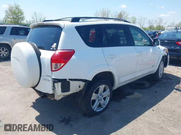 ✅ 2007 Toyota RAV4 Sport • VIN: JTMBD32V676039822 • Lot: 44935031. Wystawiony na IAAI z przebiegiem 152 019 mil. Bezpłatny archiwum sprzedaży aukcyjnych z USA i szczegółowy raport historii pojazdu na DreamBid. Zdjęcie 4.