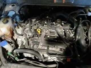 ✅ 2017 Ford Fusion SE • VIN: 3FA6P0HDXHR122749 • Lot: 94527315. Listed on Copart with 89,904 mi. Free auction sales archive from the USA and detailed vehicle history report at DreamBid. Image 13.