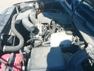 ✅ 2005 GMC Yukon XL SLT • VIN: 3GKEC16Z75G233213 • Лот: 43589231. Опубликован ранее на IAAI с пробегом 265 060 миль. Бесплатный доступ к архиву аукционных продаж из США и подробный отчёт об истории автомобиля на DreamBid. Изображение 12.