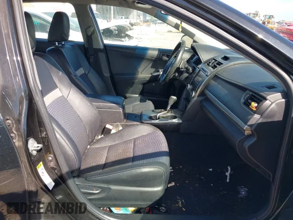 ✅ 2013 Toyota Camry SE • VIN: 4T1BF1FK3DU285633 • Lot: 44748080. Wystawiony na IAAI z przebiegiem 164 622 mil. Bezpłatny archiwum sprzedaży aukcyjnych z USA i szczegółowy raport historii pojazdu na DreamBid. Zdjęcie 5.