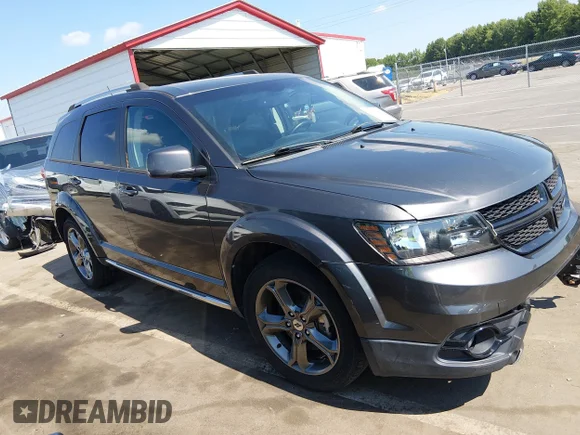 ✅ 2018 Dodge Journey Crossroad • VIN: 3C4PDCGGXJT215820 • Lot: 45340889. Wystawiony na IAAI z przebiegiem 106 340 mil. Bezpłatny archiwum sprzedaży aukcyjnych z USA i szczegółowy raport historii pojazdu na DreamBid. Zdjęcie 1.