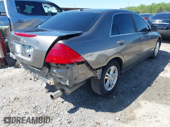 ✅ 2007 Honda Accord EX-L • VIN: 1HGCM56857A071549 • Lot: 41994785. Wystawiony na IAAI z przebiegiem 204 840 mil. Bezpłatny archiwum sprzedaży aukcyjnych z USA i szczegółowy raport historii pojazdu na DreamBid. Zdjęcie 4.