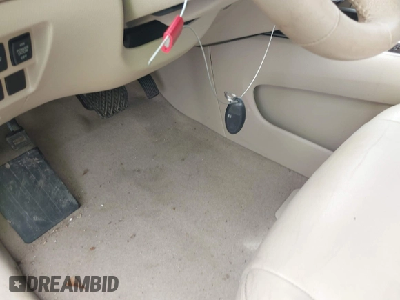 ✅ 2013 Nissan Pathfinder S • VIN: 5N1AR2MN3DC654549 • Lot: 42601850. Wystawiony na IAAI z przebiegiem 160 936 mil. Bezpłatny archiwum sprzedaży aukcyjnych z USA i szczegółowy raport historii pojazdu na DreamBid. Zdjęcie 11.