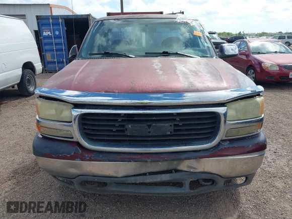 ✅ 1999 GMC Sierra 1500 SLE • VIN: 2GTEC19V5X1563691 • Лот: 44683270. Опубліковано раніше на IAAI з пробігом 250 122 миль. Безкоштовний доступ до архіву аукціонних продажів зі США та докладний звіт про історію автомобіля на DreamBid. Зображення 6.