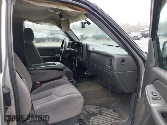 ✅ 2004 GMC Sierra 1500 SLE • VIN: 2GTEC19V141164451 • Lot: 45009418. Wystawiony na IAAI z przebiegiem Nie podano. Bezpłatny archiwum sprzedaży aukcyjnych z USA i szczegółowy raport historii pojazdu na DreamBid. Zdjęcie 5.