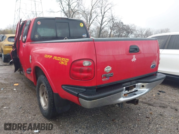 ✅ 2001 Ford F-150 XL • VIN: 2FTRX08L11CA00813 • Lot: 43711250. Wystawiony na IAAI z przebiegiem 114 000 mil. Bezpłatny archiwum sprzedaży aukcyjnych z USA i szczegółowy raport historii pojazdu na DreamBid. Zdjęcie 3.