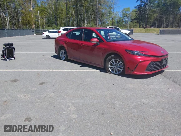 ✅ 2025 Toyota Camry SE • VIN: 4T1DBADK1SU028135 • Лот: 45090579. Опубліковано раніше на IAAI з пробігом 18 829 миль. Безкоштовний доступ до архіву аукціонних продажів зі США та докладний звіт про історію автомобіля на DreamBid. Зображення 1.