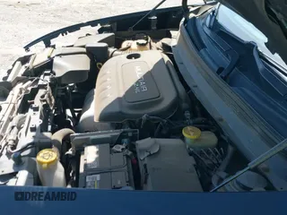 ✅ 2017 Jeep Cherokee Sport • VIN: 1C4PJMAB8HW633471 • Lot: 41789404. Listed on IAAI with 146,620 mi. Free auction sales archive from the USA and detailed vehicle history report at DreamBid. Image 20.