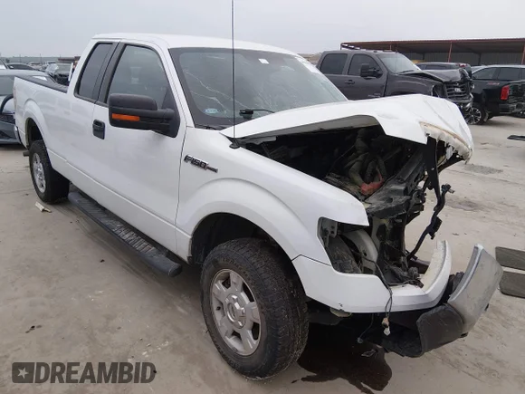 ✅ 2010 Ford F-150 XL • VIN: 1FTEX1C89AKA21234 • Lot: 44960079. Wystawiony na IAAI z przebiegiem 128 650 mil. Bezpłatny archiwum sprzedaży aukcyjnych z USA i szczegółowy raport historii pojazdu na DreamBid. Zdjęcie 1.