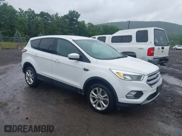 ✅ 2017 Ford Escape SE • VIN: 1FMCU9G96HUC97267 • Лот: 45435434. Опубліковано раніше на IAAI з пробігом 153 597 миль. Безкоштовний доступ до архіву аукціонних продажів зі США та докладний звіт про історію автомобіля на DreamBid. Зображення 1.