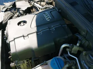 ✅ 2010 Audi A4 Premium • VIN: WAUAFAFLXAN006982 • Lot: 42620180. Wystawiony na IAAI z przebiegiem 140 171 mil. Bezpłatny archiwum sprzedaży aukcyjnych z USA i szczegółowy raport historii pojazdu na DreamBid. Zdjęcie 19.