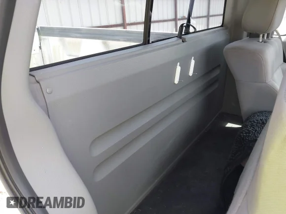✅ 2004 Ford F-150 STX • VIN: 1FTRF02W94KD30737 • Lot: 45245874. Listed on IAAI with 185,027 mi. Free auction sales archive from the USA and detailed vehicle history report at DreamBid. Image 8.