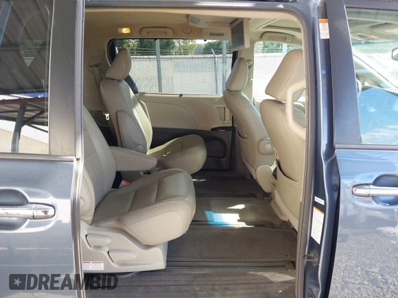 ✅ 2015 Toyota Sienna Limited • VIN: 5TDDK3DC1FS095692 • Lot: 40485296. Wystawiony na IAAI z przebiegiem 100 324 mil. Bezpłatny archiwum sprzedaży aukcyjnych z USA i szczegółowy raport historii pojazdu na DreamBid. Zdjęcie 8.