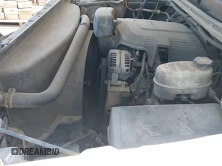 ✅ 2013 Chevrolet Silverado 2500HD Work Truck • VIN: 1GC2KVCG7DZ269218 • Lot: 42392002. Wystawiony na IAAI z przebiegiem 357 324 mil. Bezpłatny archiwum sprzedaży aukcyjnych z USA i szczegółowy raport historii pojazdu na DreamBid. Zdjęcie 25.