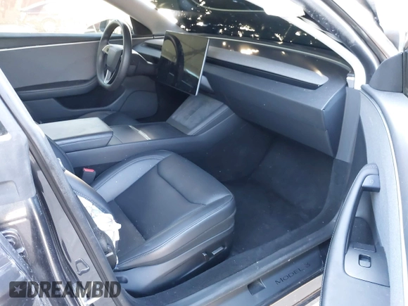✅ 2024 Tesla Model 3 • VIN: 5YJ3E1EA9RF743325 • Lot: 44171483. Wystawiony na IAAI z przebiegiem 31 621 mil. Bezpłatny archiwum sprzedaży aukcyjnych z USA i szczegółowy raport historii pojazdu na DreamBid. Zdjęcie 5.