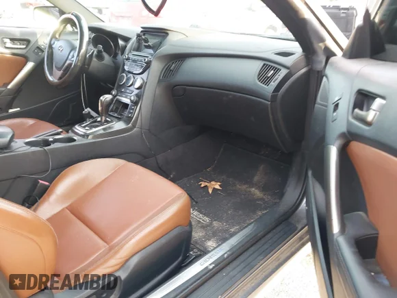 ✅ 2016 Hyundai Genesis Coupe Ultimate • VIN: KMHHU6KJ2GU135785 • Lot: 43654230. Wystawiony na IAAI z przebiegiem 124 167 mil. Bezpłatny archiwum sprzedaży aukcyjnych z USA i szczegółowy raport historii pojazdu na DreamBid. Zdjęcie 5.