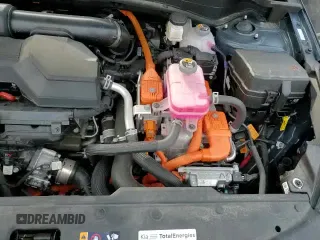 ✅ 2025 Kia Sportage SX-Prestige • VIN: KNDPXCDG3S7200805 • Лот: 80464715. Опубликован ранее на Copart с пробегом 17 178 миль. Бесплатный доступ к архиву аукционных продаж из США и подробный отчёт об истории автомобиля на DreamBid. Изображение 15.