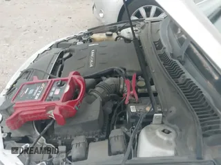 ✅ 2015 Lincoln MKZ • VIN: 3LN6L2GK3FR622603 • Lot: 43754360. Wystawiony na IAAI z przebiegiem 171 131 mil. Bezpłatny archiwum sprzedaży aukcyjnych z USA i szczegółowy raport historii pojazdu na DreamBid. Zdjęcie 12.