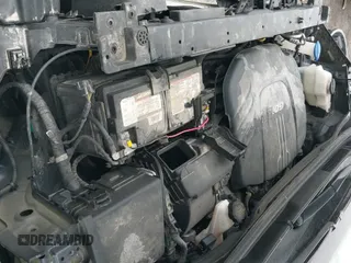 ✅ 2016 Kia Sedona SX-L • VIN: KNDME5C13G6112674 • Lot: 41711275. Listed on IAAI with 154,337 mi. Free auction sales archive from the USA and detailed vehicle history report at DreamBid. Image 19.