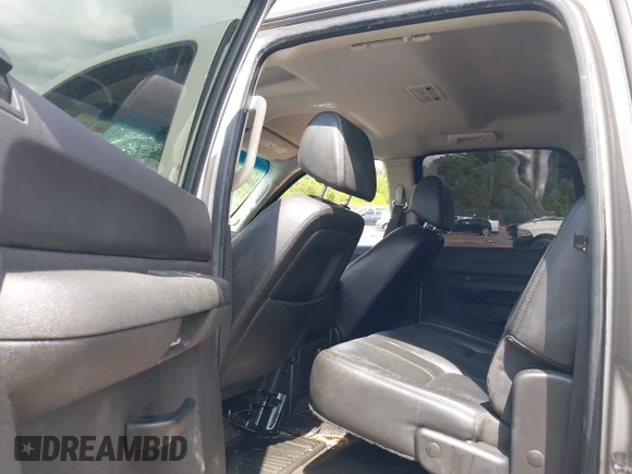 ✅ 2008 GMC Sierra 1500 SLE1 • VIN: 3GTEK13J88G284835 • Lot: 42829709. Wystawiony na IAAI z przebiegiem 182 332 mil. Bezpłatny archiwum sprzedaży aukcyjnych z USA i szczegółowy raport historii pojazdu na DreamBid. Zdjęcie 8.
