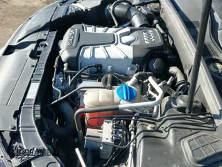 ✅ 2013 Audi S5 Prestige • VIN: WAUVGAFR6DA015645 • Лот: 41524473. Опубликован ранее на IAAI с пробегом 143 097 миль. Бесплатный доступ к архиву аукционных продаж из США и подробный отчёт об истории автомобиля на DreamBid. Изображение 19.