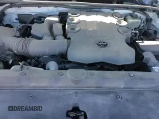 ✅ 2019 Toyota 4Runner TRD Off Road Premium • VIN: JTEBU5JR4K5668487 • Lot: 91963555. Listed on Copart with 117,852 mi. Free auction sales archive from the USA and detailed vehicle history report at DreamBid. Image 14.