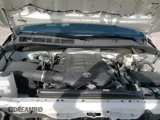 ✅ 2022 Toyota Sequoia • VIN: 5TDAY5A12NS076471 • Lot: 49683035. Wystawiony na Copart z przebiegiem 64 432 mil. Bezpłatny archiwum sprzedaży aukcyjnych z USA i szczegółowy raport historii pojazdu na DreamBid. Zdjęcie 14.