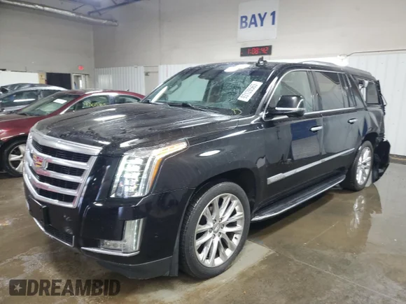 ✅ 2019 Cadillac Escalade ESV Luxury • VIN: 1GYS4HKJ2KR277114 • Lot: 93128565. Wystawiony na Copart z przebiegiem 135 439 mil. Bezpłatny archiwum sprzedaży aukcyjnych z USA i szczegółowy raport historii pojazdu na DreamBid. Zdjęcie 1.