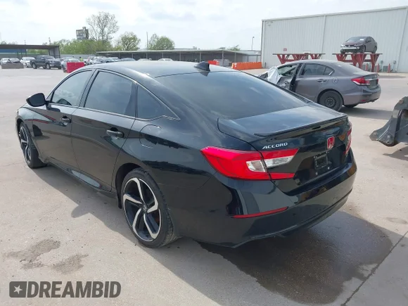 ✅ 2020 Honda Accord Sport • VIN: 1HGCV1F33LA146009 • Lot: 43359759. Wystawiony na IAAI z przebiegiem 108 953 mil. Bezpłatny archiwum sprzedaży aukcyjnych z USA i szczegółowy raport historii pojazdu na DreamBid. Zdjęcie 3.