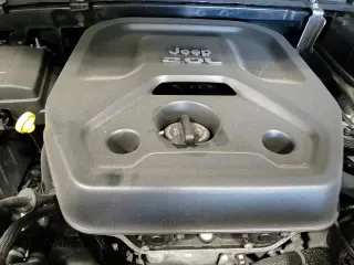 ✅ 2022 Jeep Wrangler Unlimited Sahara High Altitude • VIN: 1C4JJXP67NW120628 • Lot: 90035665. Listed on Copart with 19,574 mi. Free auction sales archive from the USA and detailed vehicle history report at DreamBid. Image 14.