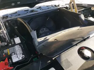 ✅ 2017 BMW i8 • VIN: WBY2Z2C58HV871162 • Лот: 80842795. Опубликован ранее на Copart с пробегом 97 978 миль. Бесплатный доступ к архиву аукционных продаж из США и подробный отчёт об истории автомобиля на DreamBid. Изображение 13.