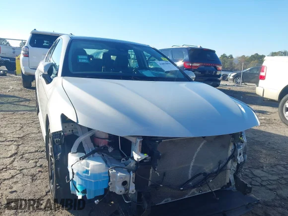 ✅ 2024 Toyota Camry XSE • VIN: 4T1K61BK8RU130833 • Lot: 43894096. Wystawiony na IAAI z przebiegiem 28 325 mil. Bezpłatny archiwum sprzedaży aukcyjnych z USA i szczegółowy raport historii pojazdu na DreamBid. Zdjęcie 6.