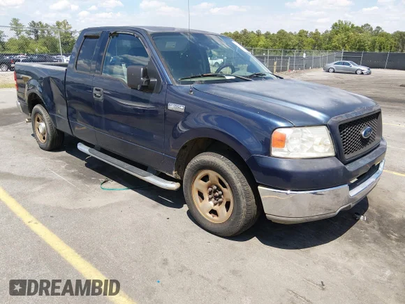 ✅ 2004 Ford F-150 XL • VIN: 1FTPX12504NB21855 • Lot: 45036759. Wystawiony na IAAI z przebiegiem 166 661 mil. Bezpłatny archiwum sprzedaży aukcyjnych z USA i szczegółowy raport historii pojazdu na DreamBid. Zdjęcie 1.