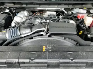 ✅ 2025 GMC Sierra 2500HD Denali Ultimate • VIN: 1GT4UXEY4SF174036 • Lot: 81957655. Wystawiony na Copart z przebiegiem 6 584 mil. Bezpłatny archiwum sprzedaży aukcyjnych z USA i szczegółowy raport historii pojazdu na DreamBid. Zdjęcie 15.