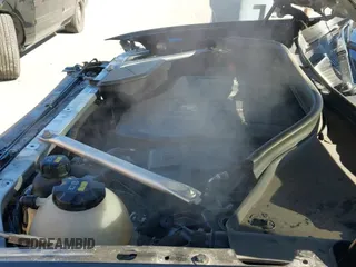 ✅ 2019 BMW X4 xDrive30i • VIN: 5UXUJ3C59KLG55302 • Lot: 43405569. Listed on IAAI with 77,401 mi. Free auction sales archive from the USA and detailed vehicle history report at DreamBid. Image 20.