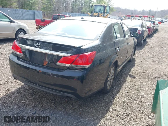✅ 2011 Toyota Avalon Limited • VIN: 4T1BK3DB1BU438940 • Lot: 44745298. Listed on IAAI with 182,640 mi. Free auction sales archive from the USA and detailed vehicle history report at DreamBid. Image 4.