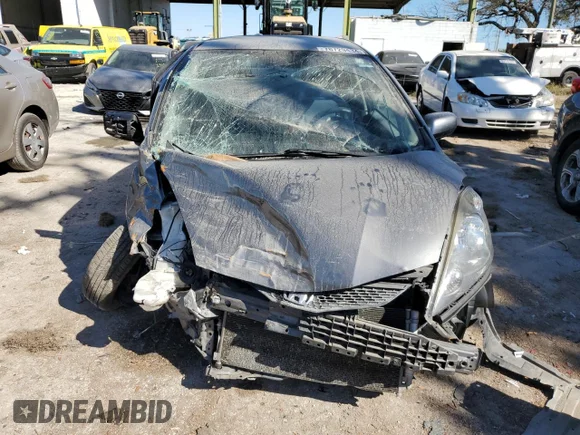 ✅ 2013 Honda Fit • VIN: JHMGE8H39DC021879 • Lot: 78729434. Wystawiony na Copart z przebiegiem 171 301 mil. Bezpłatny archiwum sprzedaży aukcyjnych z USA i szczegółowy raport historii pojazdu na DreamBid. Zdjęcie 5.