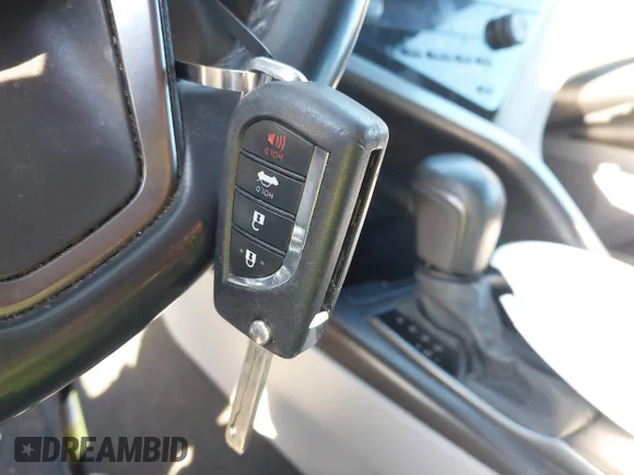 ✅ 2021 Toyota Camry SE • VIN: 4T1G11AKXMU423499 • Lot: 43708590. Wystawiony na IAAI z przebiegiem 145 934 mil. Bezpłatny archiwum sprzedaży aukcyjnych z USA i szczegółowy raport historii pojazdu na DreamBid. Zdjęcie 11.