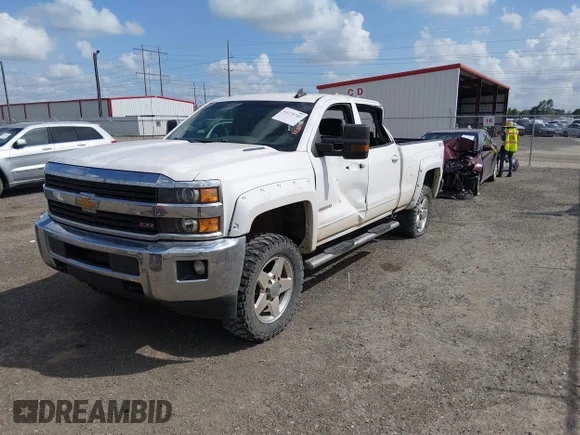 ✅ 2016 Chevrolet Silverado 2500HD LT • VIN: 1GC1KVE81GF161782 • Лот: 44779743. Опубліковано раніше на IAAI з пробігом 185 251 миль. Безкоштовний доступ до архіву аукціонних продажів зі США та докладний звіт про історію автомобіля на DreamBid. Зображення 2.
