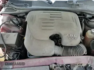 ✅ 2019 Dodge Challenger SXT • VIN: 2C3CDZGG2KH712974 • Lot: 63704595. Wystawiony na Copart z przebiegiem 103 968 mil. Bezpłatny archiwum sprzedaży aukcyjnych z USA i szczegółowy raport historii pojazdu na DreamBid. Zdjęcie 13.