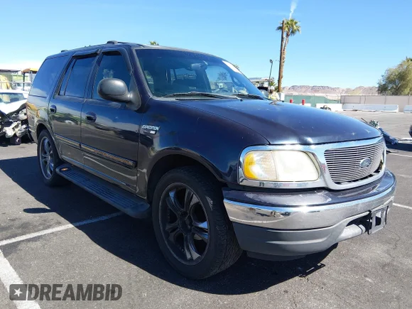 ✅ 2000 Ford Expedition XLT • VIN: 1FMRU1565YLB90785 • Лот: 44529880. Опубликован ранее на IAAI с пробегом Не указан. Бесплатный доступ к архиву аукционных продаж из США и подробный отчёт об истории автомобиля на DreamBid. Изображение 1.