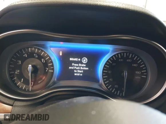 ✅ 2018 Chrysler 300 C • VIN: 2C3CCAPT2JH223829 • Лот: 44805529. Опубліковано раніше на IAAI з пробігом 94 167 миль. Безкоштовний доступ до архіву аукціонних продажів зі США та докладний звіт про історію автомобіля на DreamBid. Зображення 7.