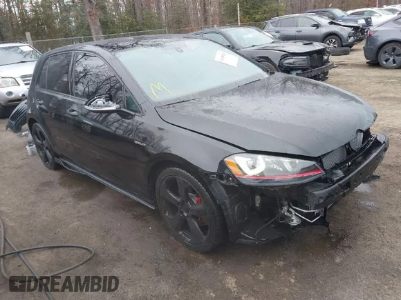 ✅ 2015 Volkswagen Golf GTI Autobahn • VIN: 3VW4T7AU5FM026230 • Lot: 41458928. Wystawiony na IAAI z przebiegiem 58 665 mil. Bezpłatny archiwum sprzedaży aukcyjnych z USA i szczegółowy raport historii pojazdu na DreamBid. Zdjęcie 1.