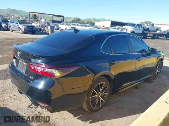 ✅ 2022 Toyota Camry SE • VIN: 4T1G11AK4NU667859 • Лот: 44457435. Опубликован ранее на IAAI с пробегом 71 113 миль. Бесплатный доступ к архиву аукционных продаж из США и подробный отчёт об истории автомобиля на DreamBid. Изображение 4.