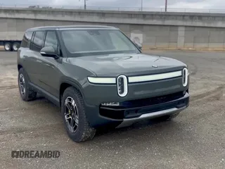 ✅ 2023 Rivian R1S Launch Edition • VIN: 7PDSGABL2PN003733 • Lot: 56033315. Wystawiony na Copart z przebiegiem 10 020 mil. Bezpłatny archiwum sprzedaży aukcyjnych z USA i szczegółowy raport historii pojazdu na DreamBid. Zdjęcie 11.